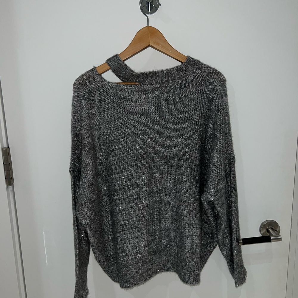 Q2 collection grey with sparkles sweater